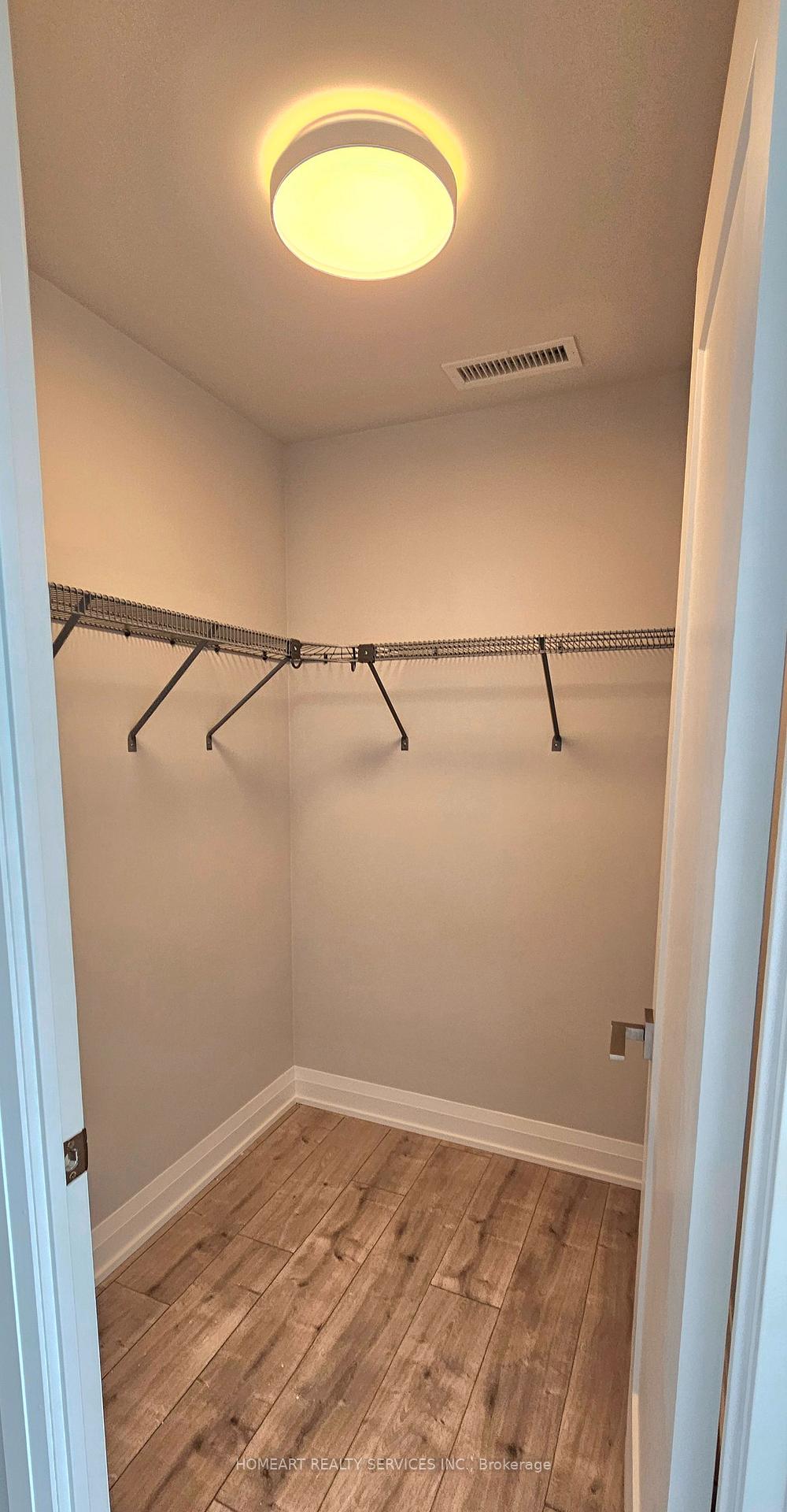 Photo 7 of Unit 1603, 18 water walk Drive, Markham, Unionville — HOMEH