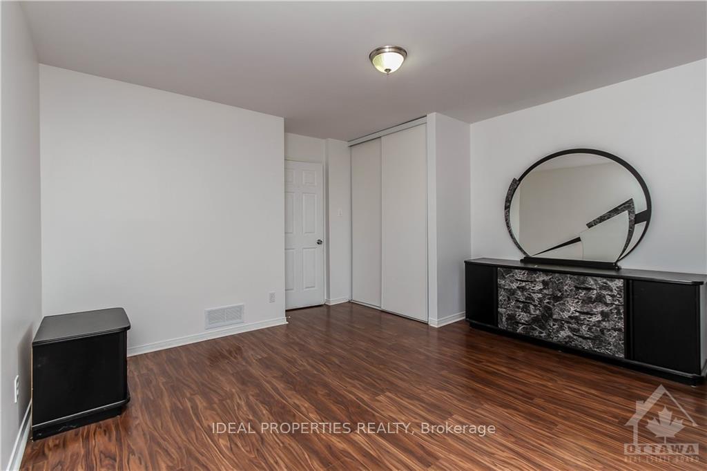 Photo 20 of 54 Thornbury Crescent, Ottawa, Centrepointe — HOMEH