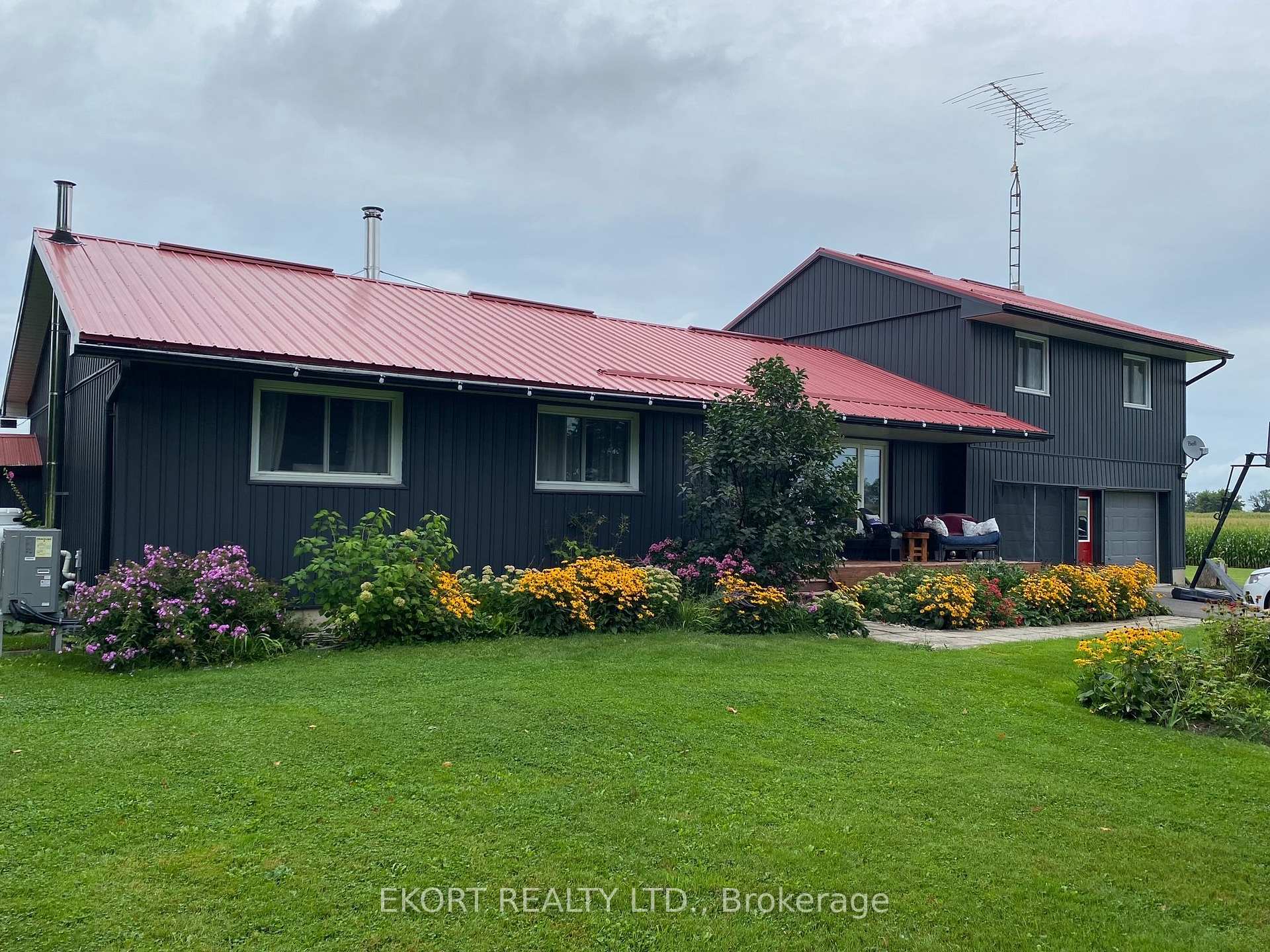 Photo 1 of 428 Hunt Road, Tweed, Hungerford (Twp) — HOMEH