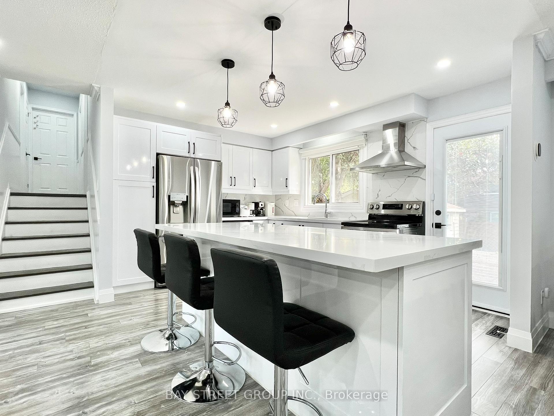 Photo 13 of 93 Parkway Avenue, Markham, Markham Village — HOMEH