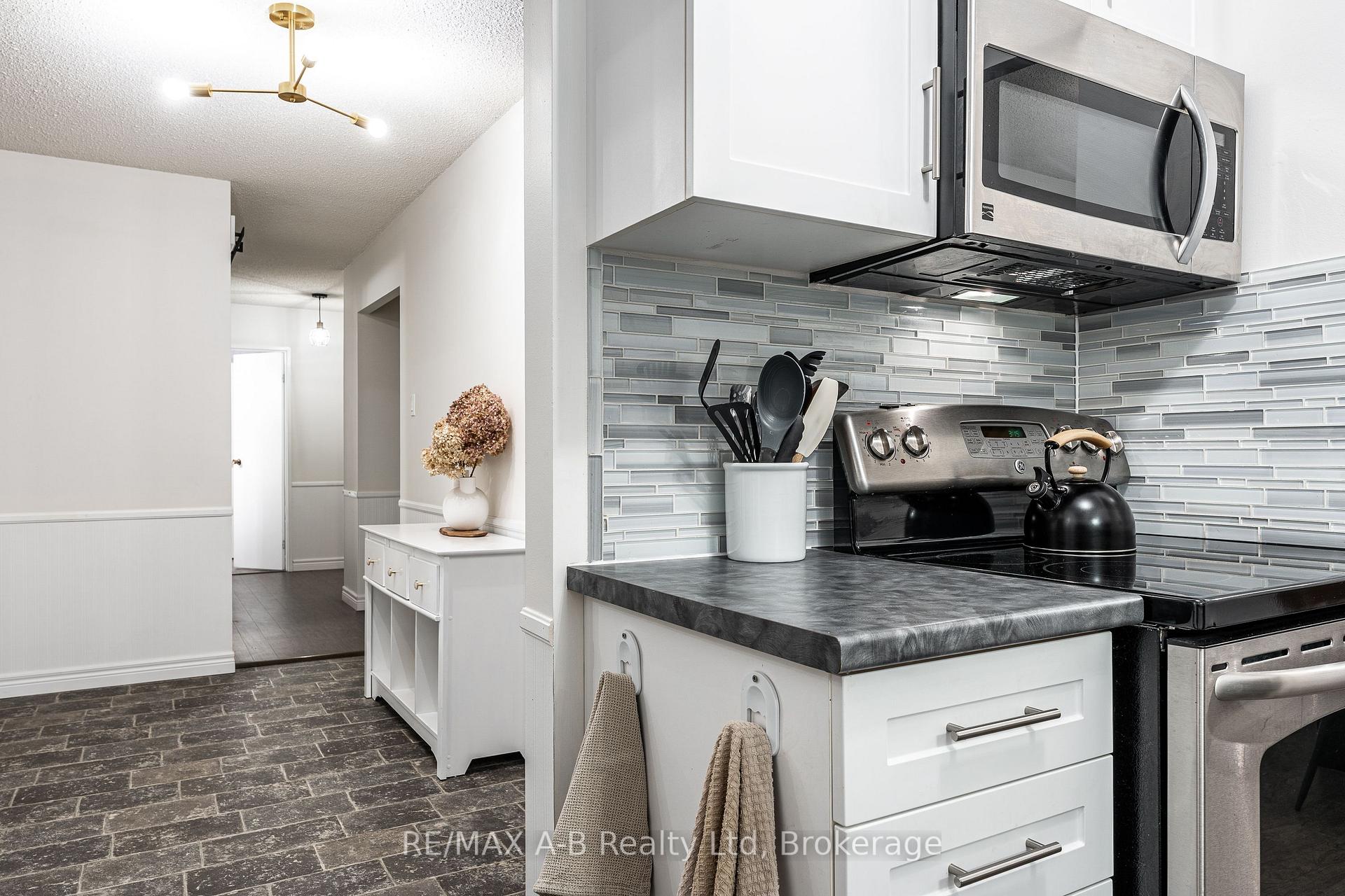 Photo 8 of Unit 104, 97 Huron Street, Stratford — HOMEH