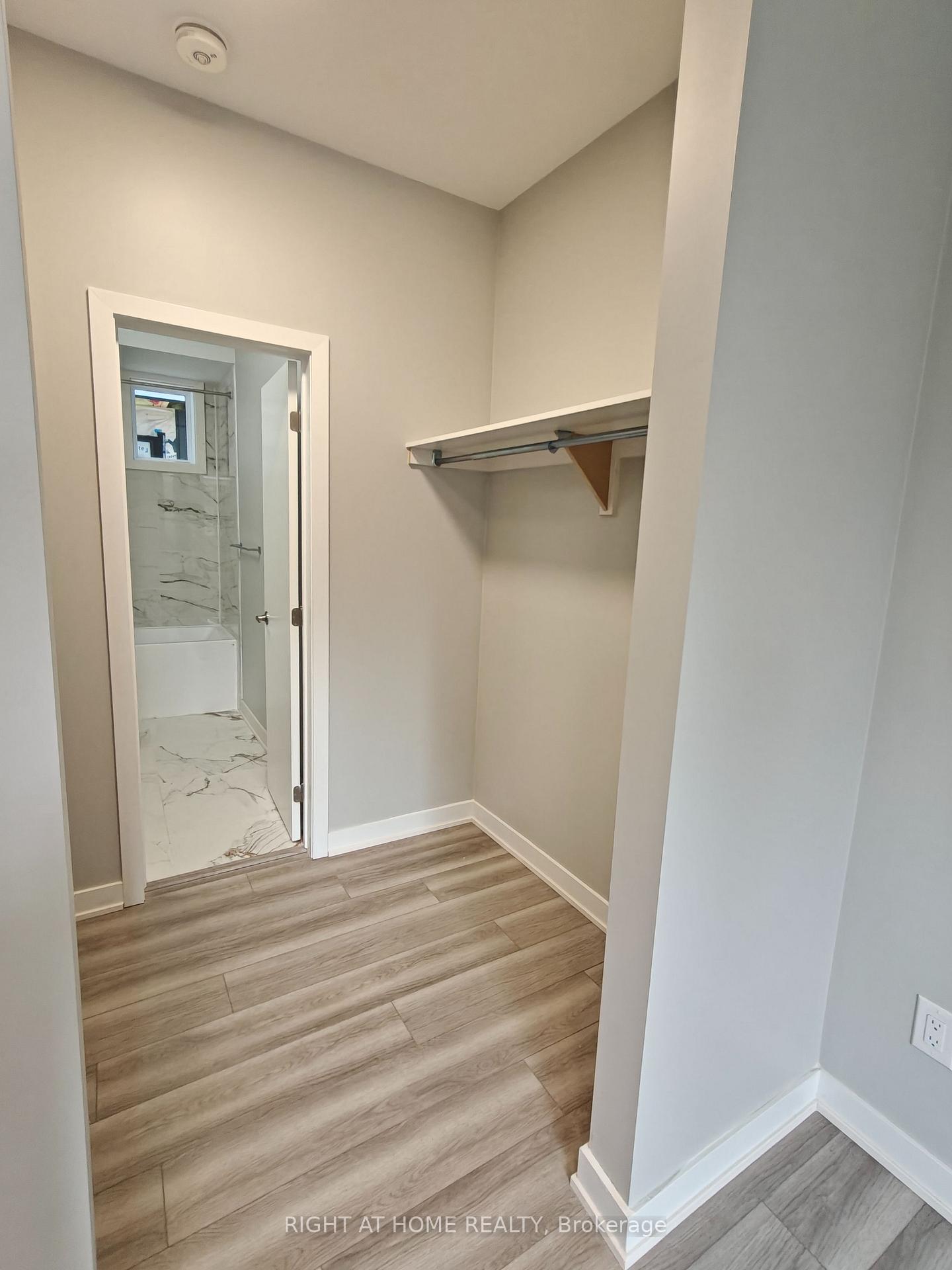 Photo 13 of Unit Unit A, 1336 Thames Street, Ottawa, Carlington — HOMEH