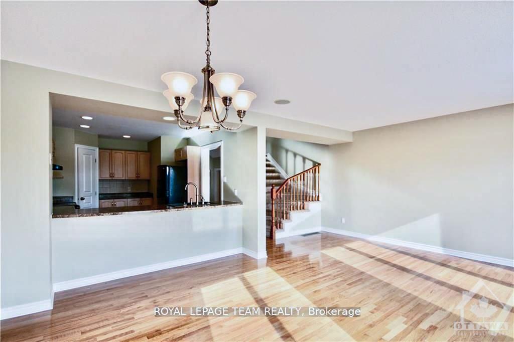 Photo 7 of 234 Tandalee Crescent, Ottawa, Kanata - Emerald Meadows/Trailwest — HOMEH