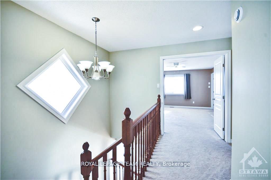 Photo 10 of 234 Tandalee Crescent, Ottawa, Kanata - Emerald Meadows/Trailwest — HOMEH