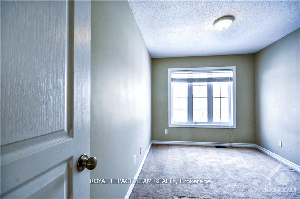 Photo 18 of 234 Tandalee Crescent, Ottawa, Kanata - Emerald Meadows/Trailwest — HOMEH