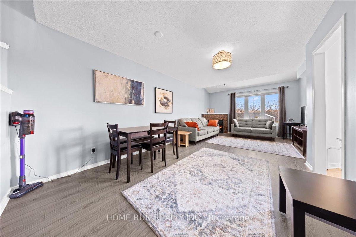 Photo 5 of 113 Gray Crescent, Ottawa, Kanata - Beaverbrook — HOMEH