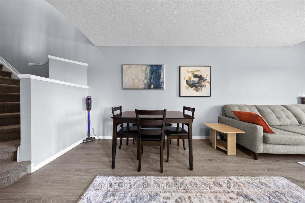 Photo 6 of 113 Gray Crescent, Ottawa, Kanata - Beaverbrook — HOMEH