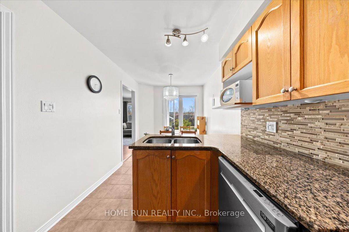 Photo 14 of 113 Gray Crescent, Ottawa, Kanata - Beaverbrook — HOMEH