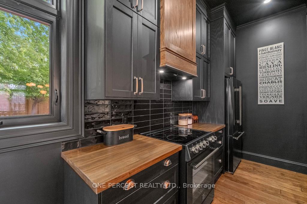 Photo 13 of 143 Catharine Street N, Hamilton, Beasley — HOMEH