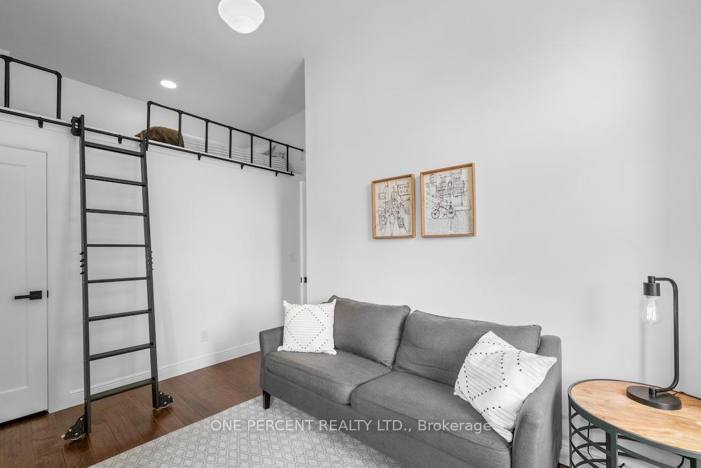 Photo 23 of 143 Catharine Street N, Hamilton, Beasley — HOMEH