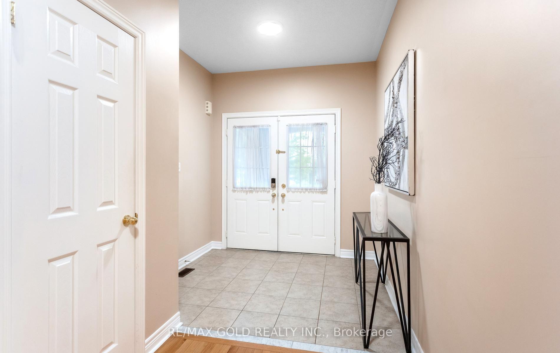 Photo 8 of 408 Bessborough Drive, Milton, Harrison — HOMEH
