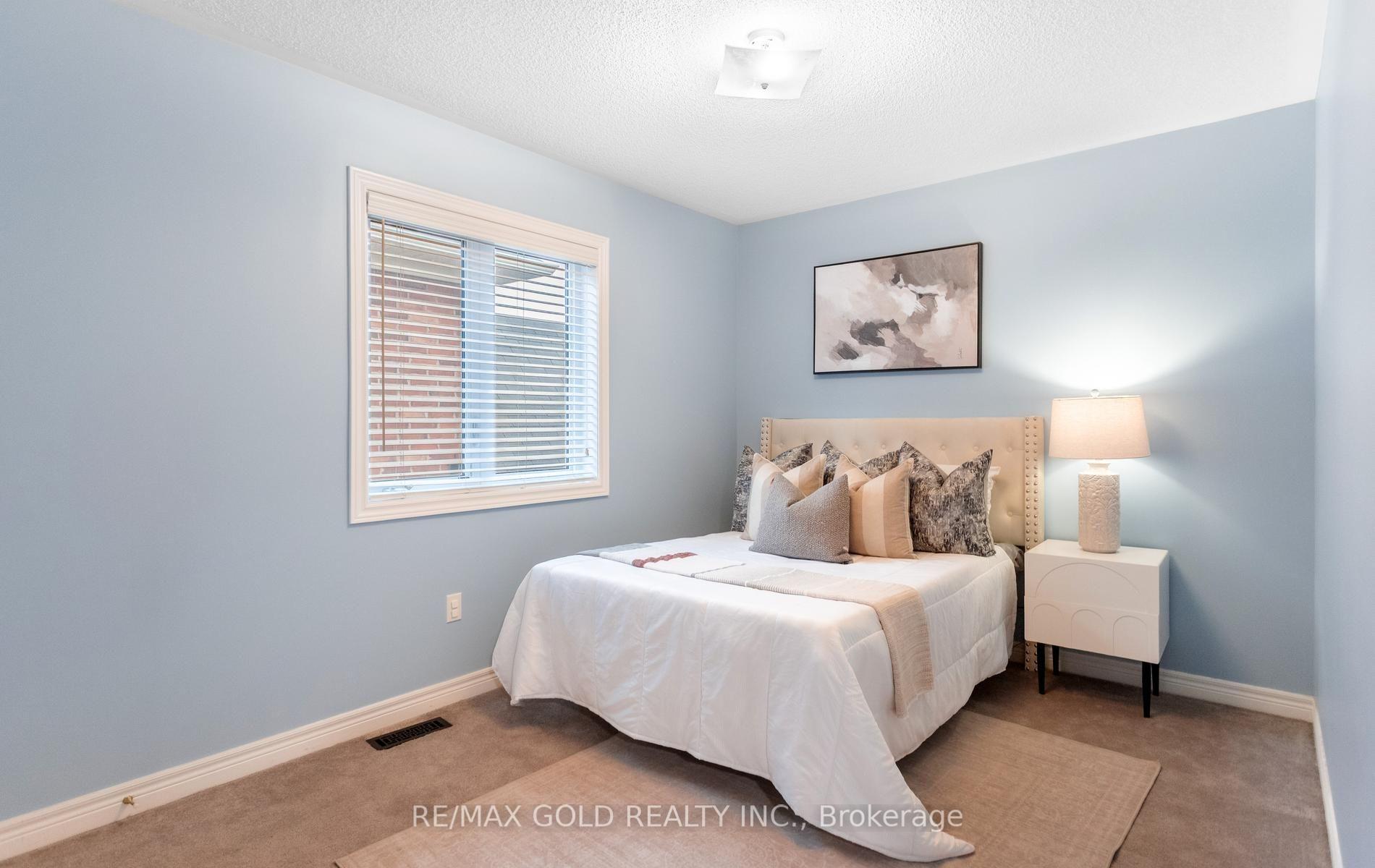 Photo 40 of 408 Bessborough Drive, Milton, Harrison — HOMEH