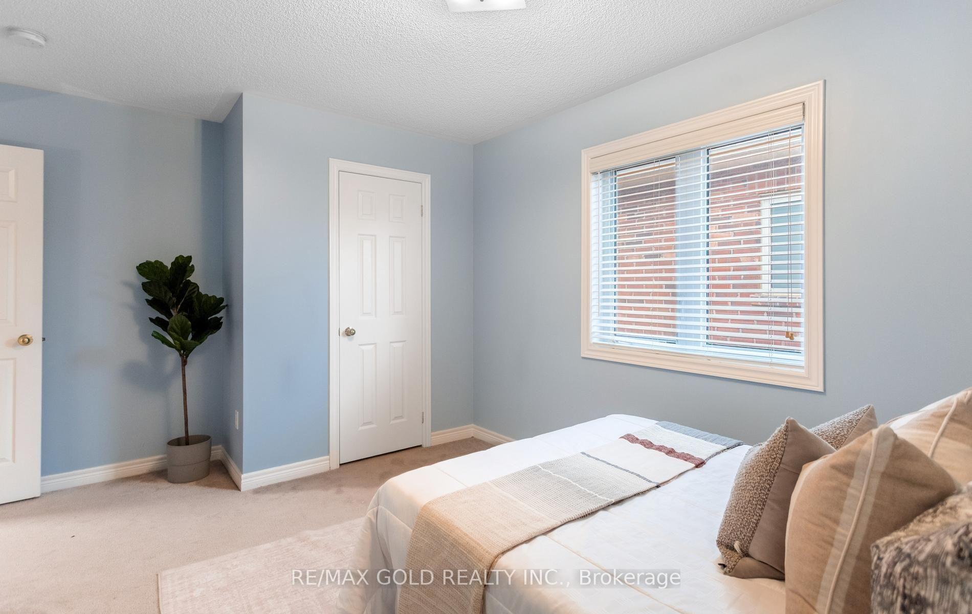 Photo 42 of 408 Bessborough Drive, Milton, Harrison — HOMEH