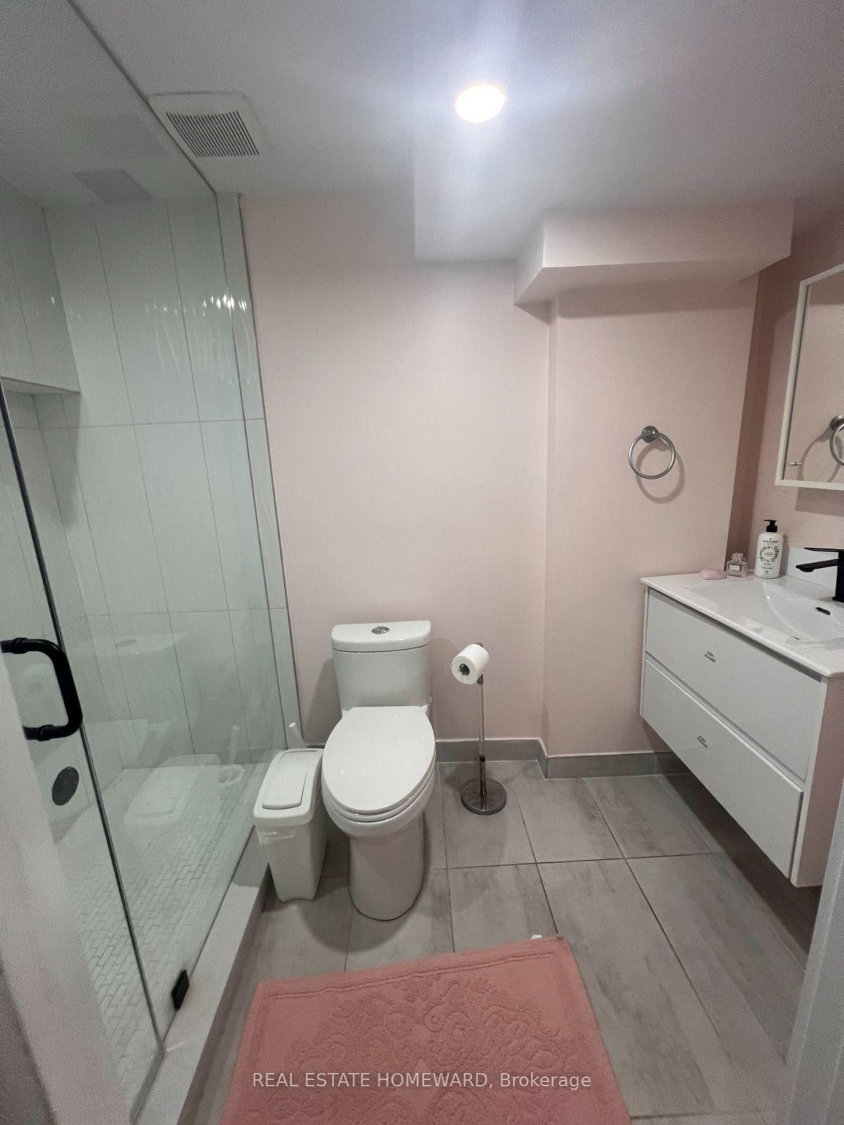 Photo 4 of Unit Lower, 11 Whitefaulds Road, Vaughan, Maple — HOMEH