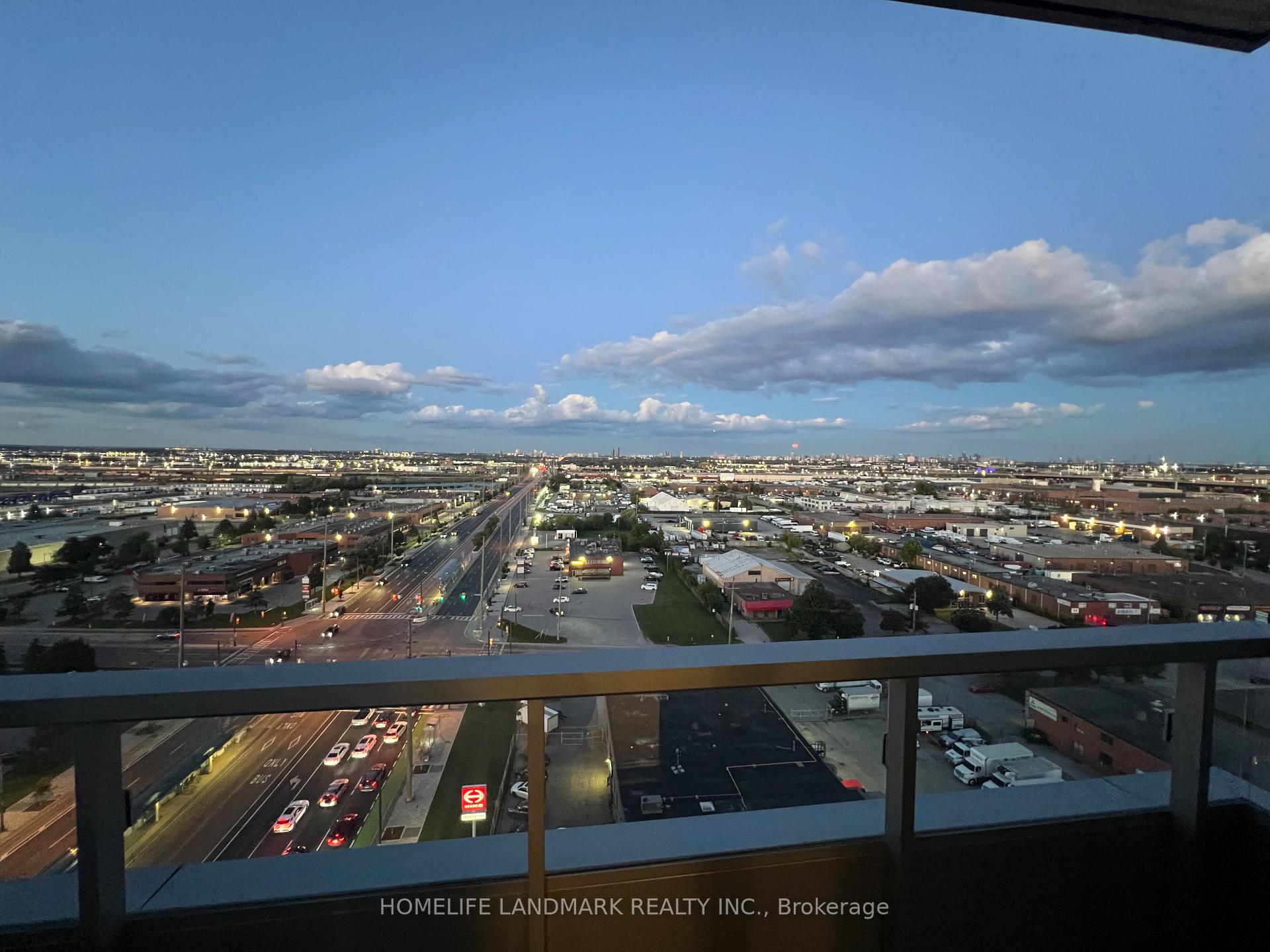 Photo 14 of Unit 1303, 5 Meadowdale Road, Vaughan, Vaughan Corporate Centre — HOMEH