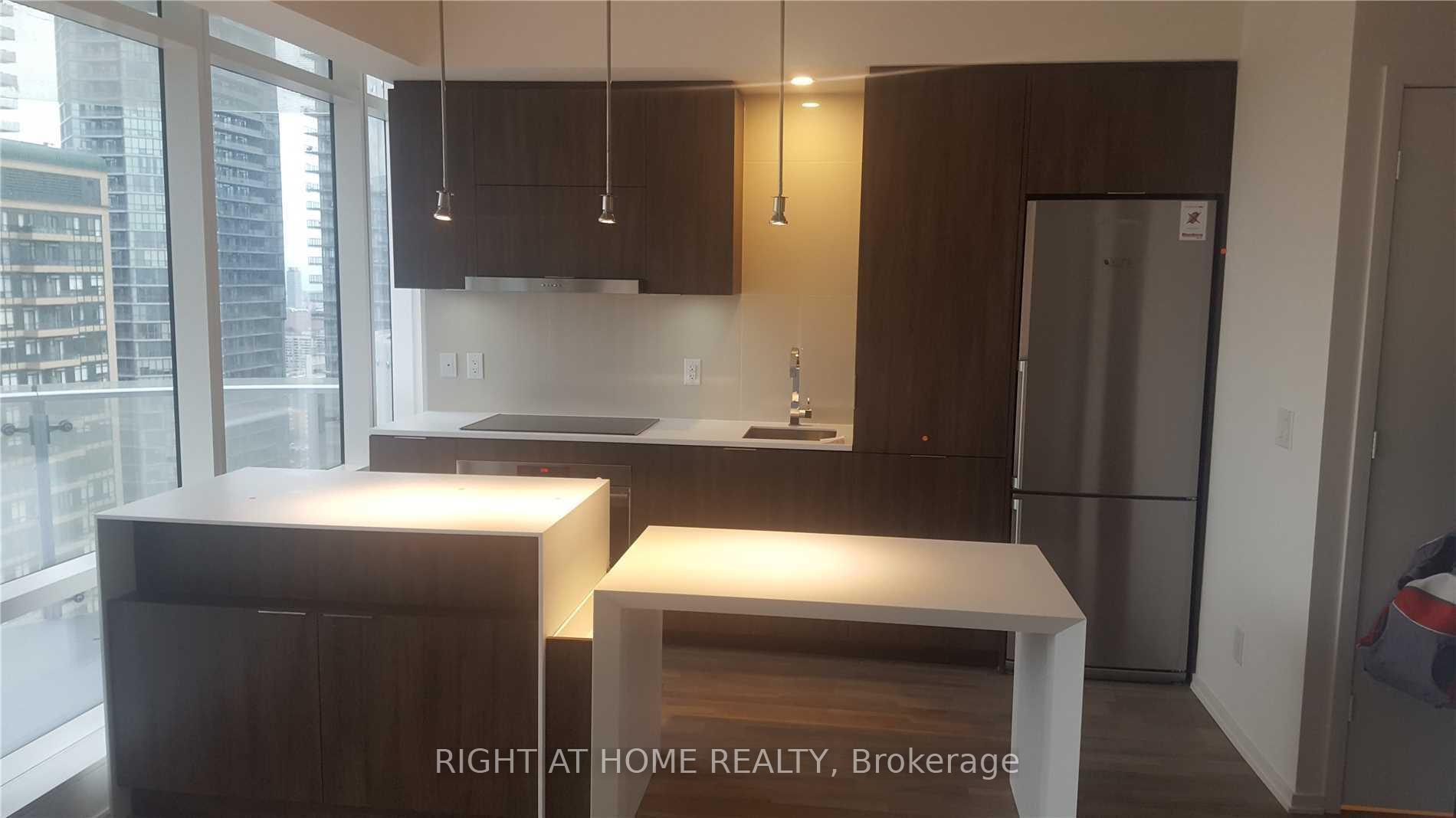 Photo 4 of Unit 2703, 1 Bloor Street E, Toronto, Church-Yonge Corridor — HOMEH