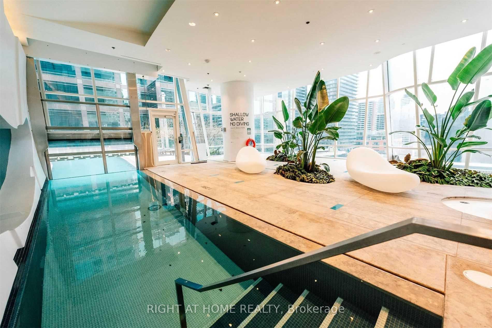Photo 16 of Unit 2703, 1 Bloor Street E, Toronto, Church-Yonge Corridor — HOMEH