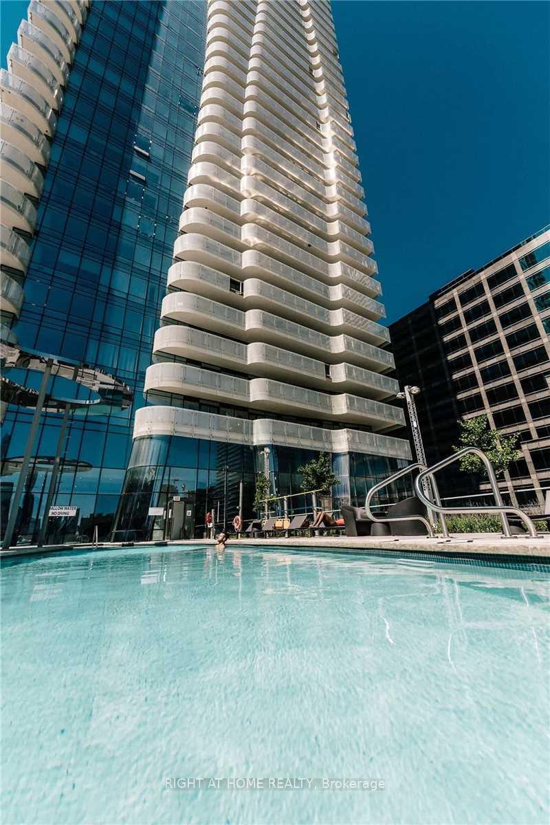 Photo 18 of Unit 2703, 1 Bloor Street E, Toronto, Church-Yonge Corridor — HOMEH