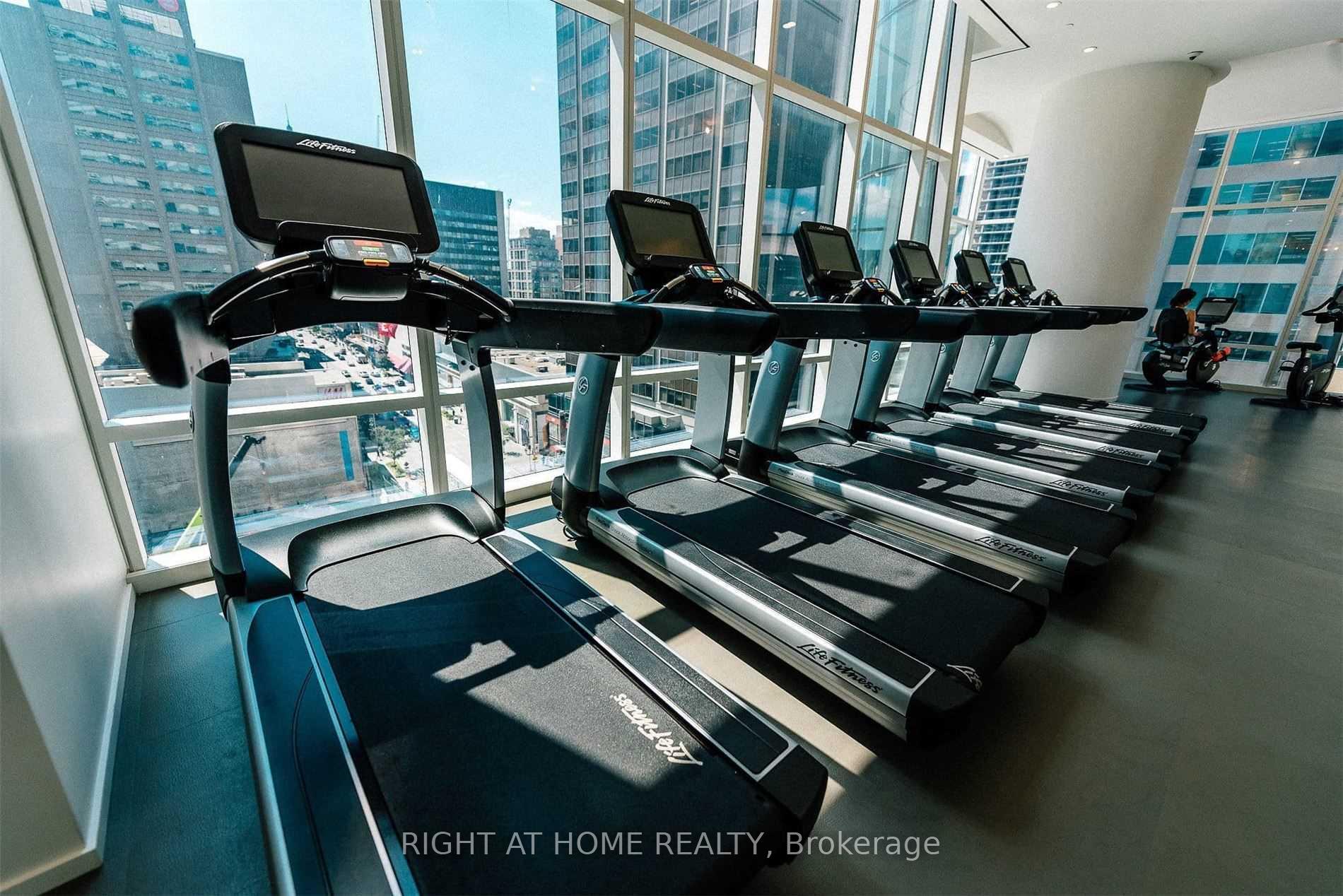 Photo 23 of Unit 2703, 1 Bloor Street E, Toronto, Church-Yonge Corridor — HOMEH
