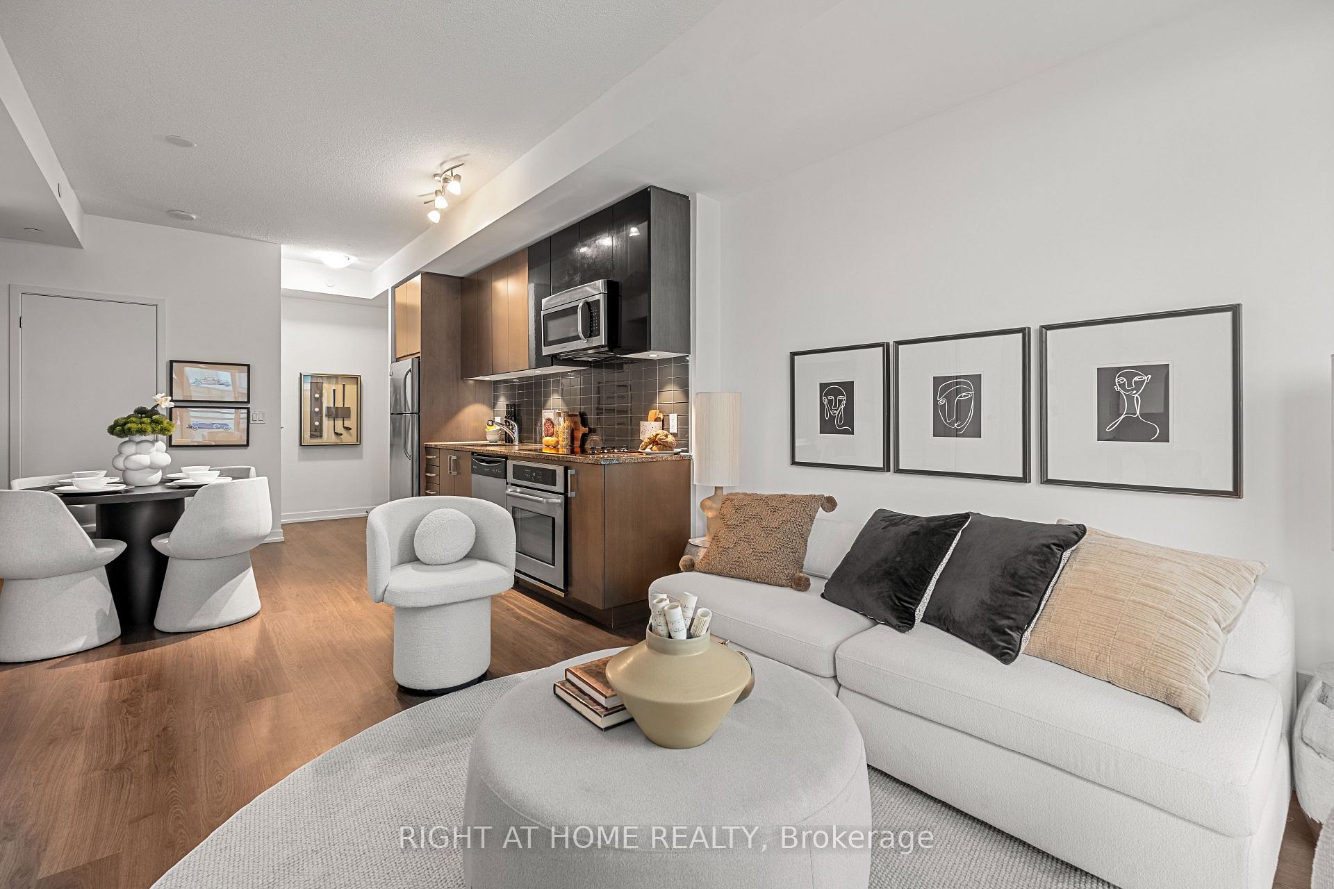 Photo 6 of Unit 2306, 89 Dunfield Avenue, Toronto, Mount Pleasant West — HOMEH