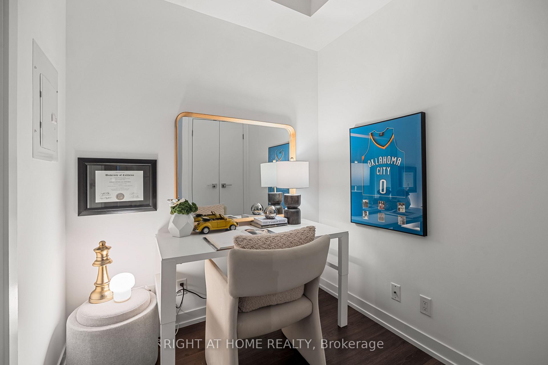 Photo 11 of Unit 2306, 89 Dunfield Avenue, Toronto, Mount Pleasant West — HOMEH