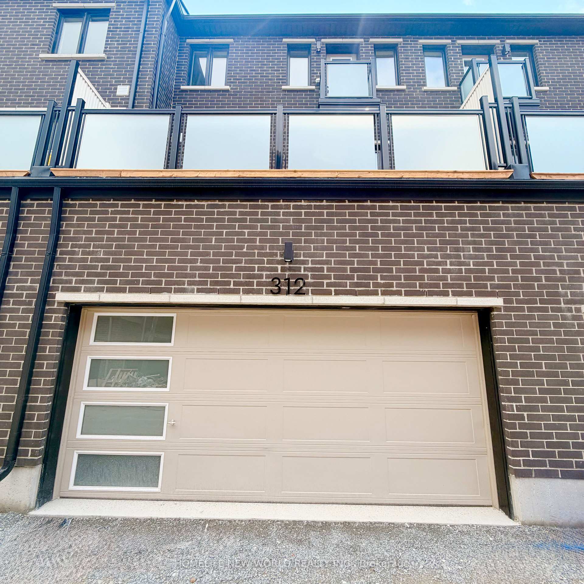 Photo 2 of 312 Stony Hill Boulevard, Markham, Rural Markham — HOMEH