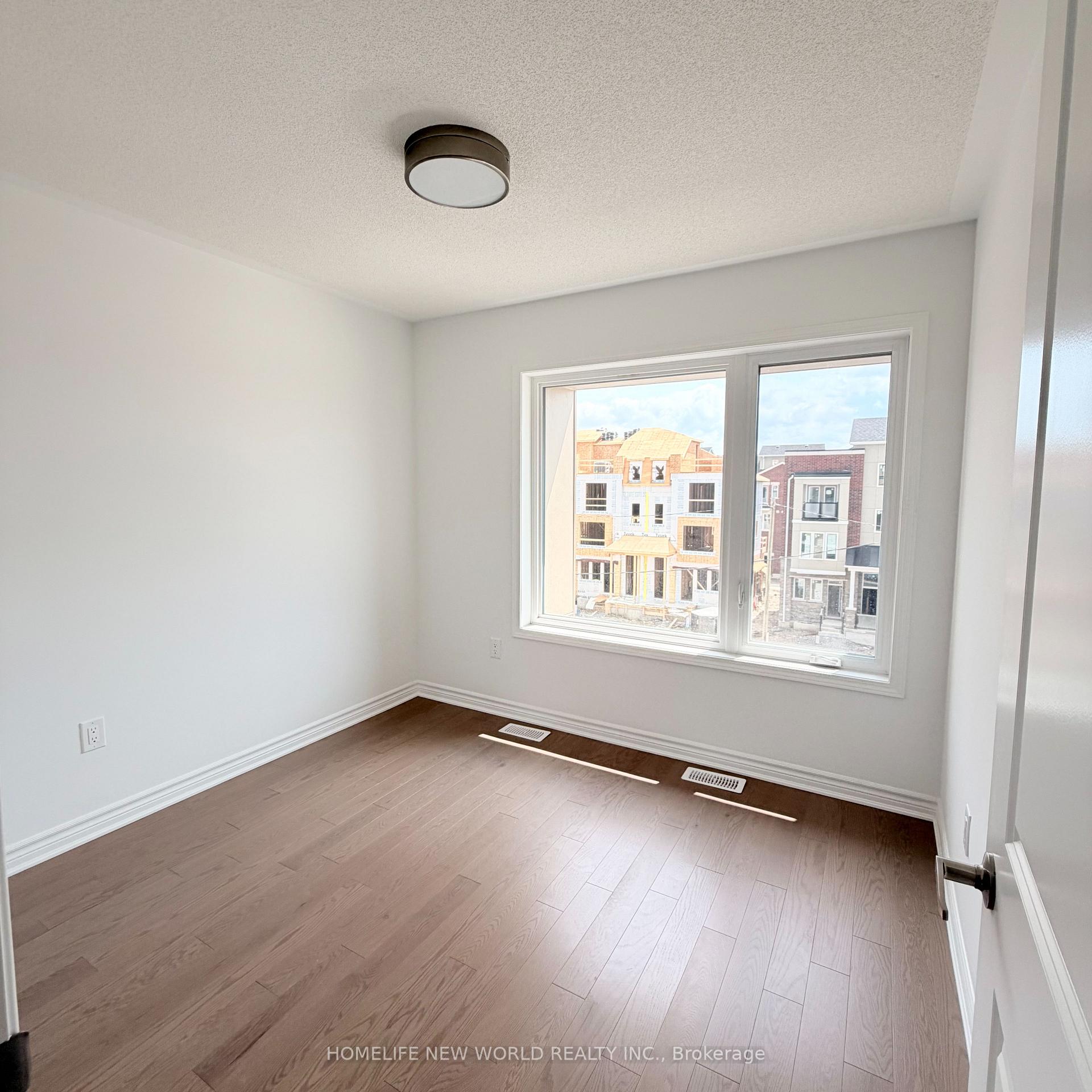 Photo 6 of 312 Stony Hill Boulevard, Markham, Rural Markham — HOMEH