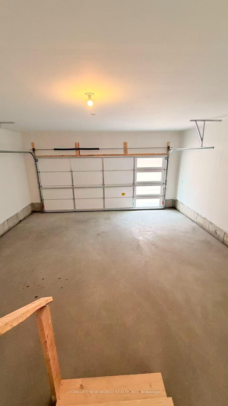 Photo 10 of 312 Stony Hill Boulevard, Markham, Rural Markham — HOMEH