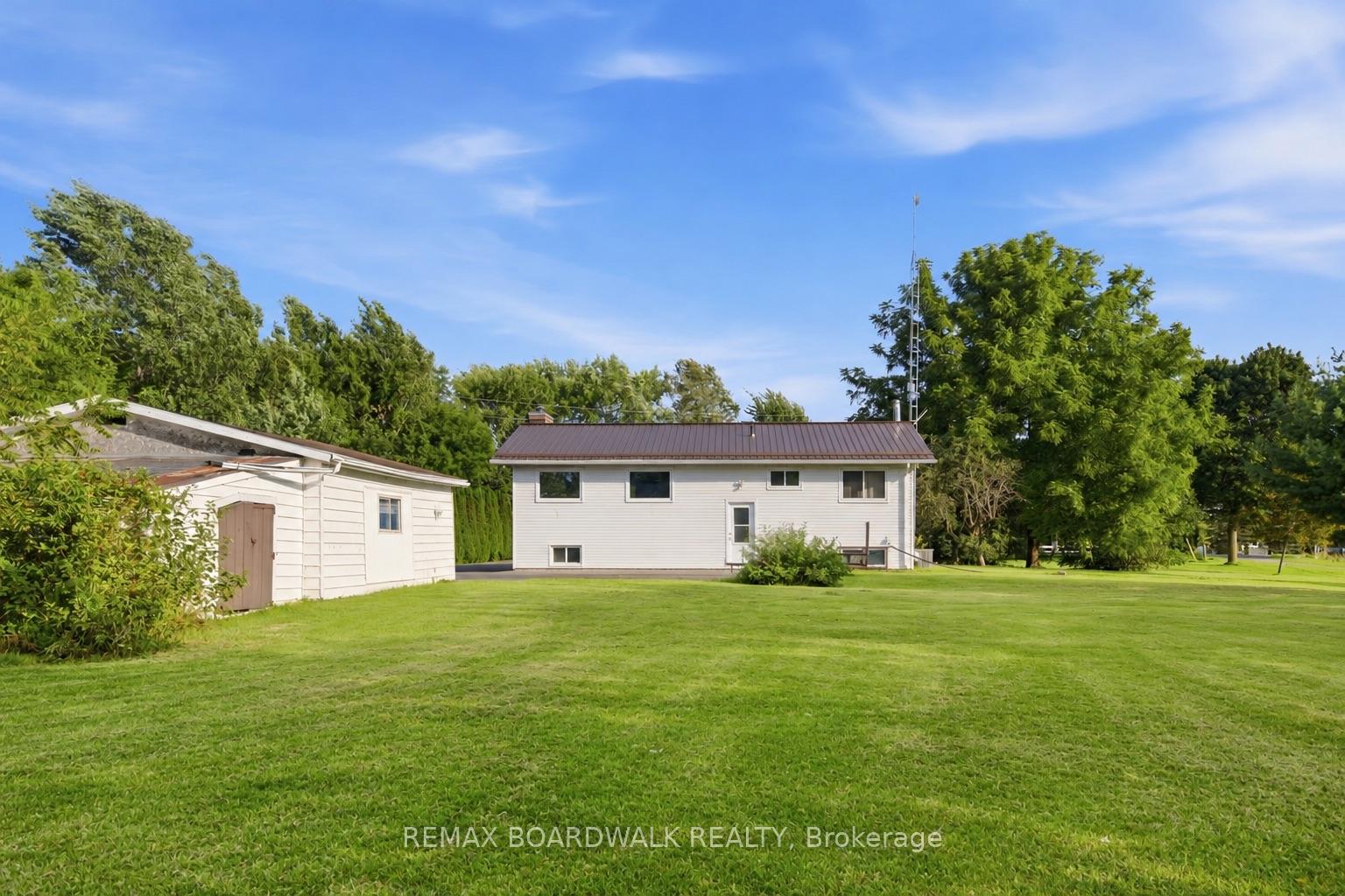 Photo 4 of 2106 County Road 2, Edwardsburgh/Cardinal, Edwardsburgh/Cardinal Twp — HOMEH