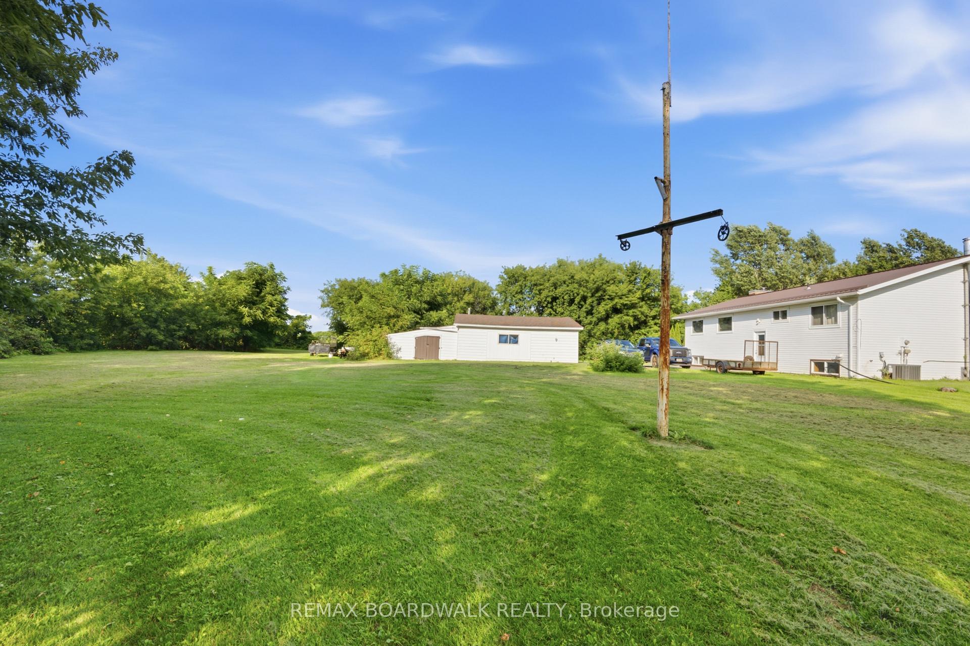 Photo 5 of 2106 County Road 2, Edwardsburgh/Cardinal, Edwardsburgh/Cardinal Twp — HOMEH