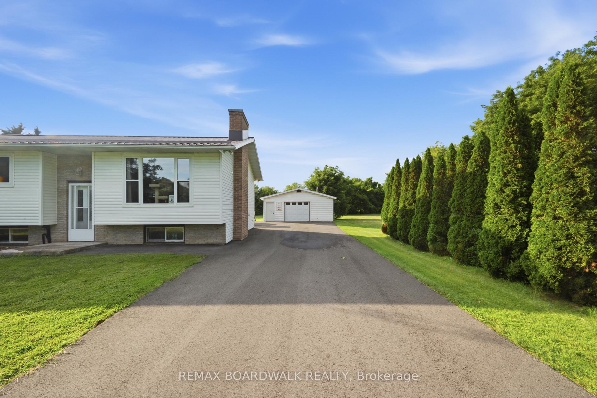 Photo 8 of 2106 County Road 2, Edwardsburgh/Cardinal, Edwardsburgh/Cardinal Twp — HOMEH