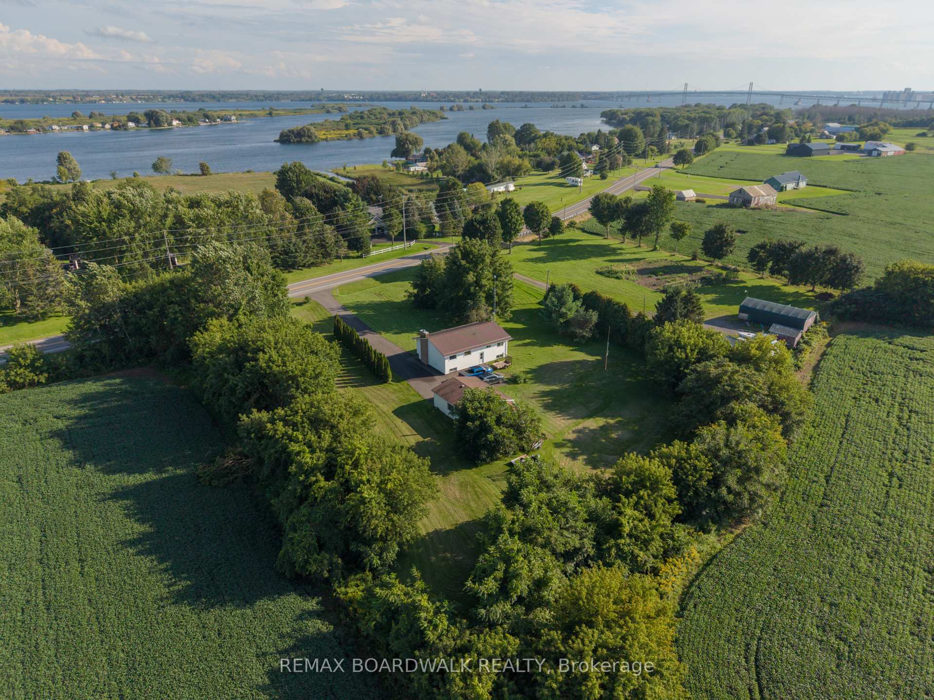 Photo 9 of 2106 County Road 2, Edwardsburgh/Cardinal, Edwardsburgh/Cardinal Twp — HOMEH