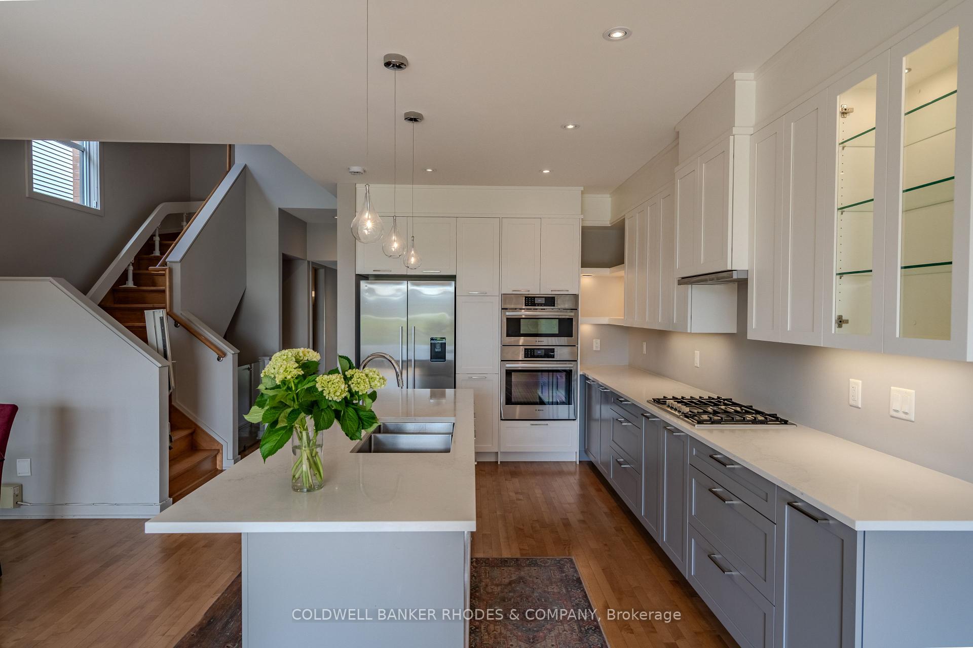 Photo 14 of 806 Carnelian Crescent, Ottawa, Riverside South/Gloucester Glen — HOMEH