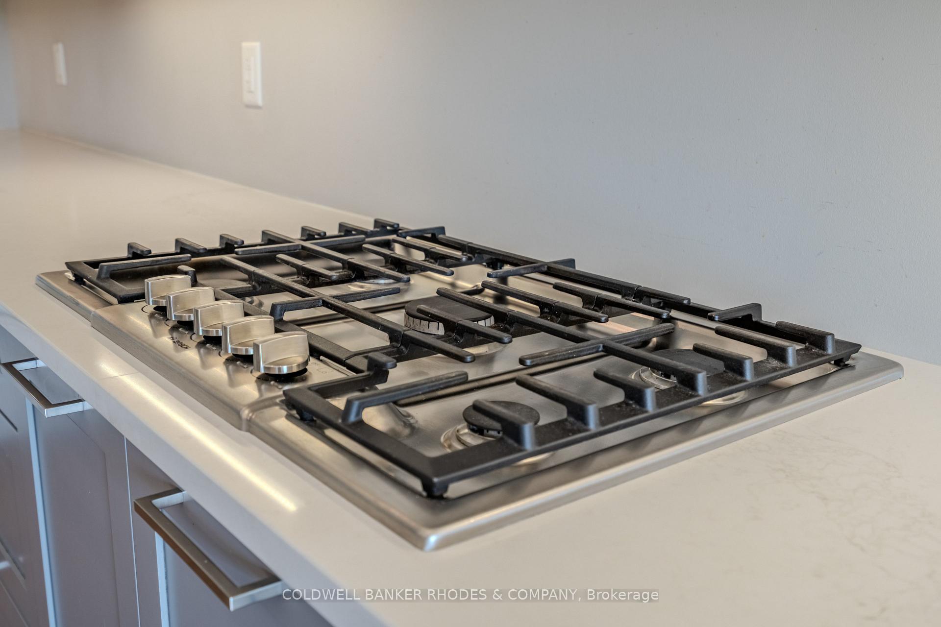 Photo 15 of 806 Carnelian Crescent, Ottawa, Riverside South/Gloucester Glen — HOMEH