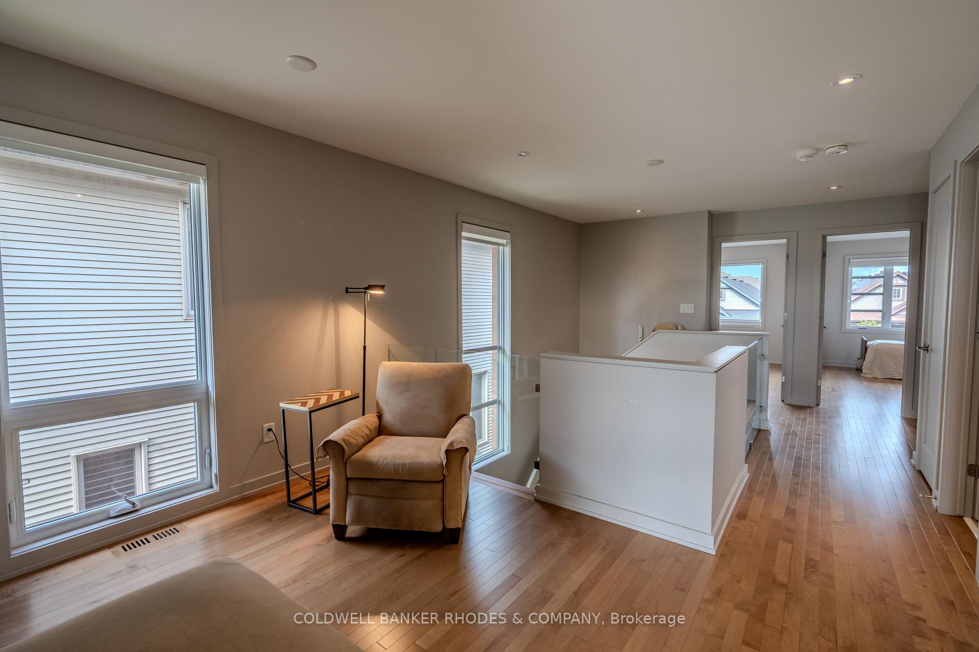 Photo 23 of 806 Carnelian Crescent, Ottawa, Riverside South/Gloucester Glen — HOMEH