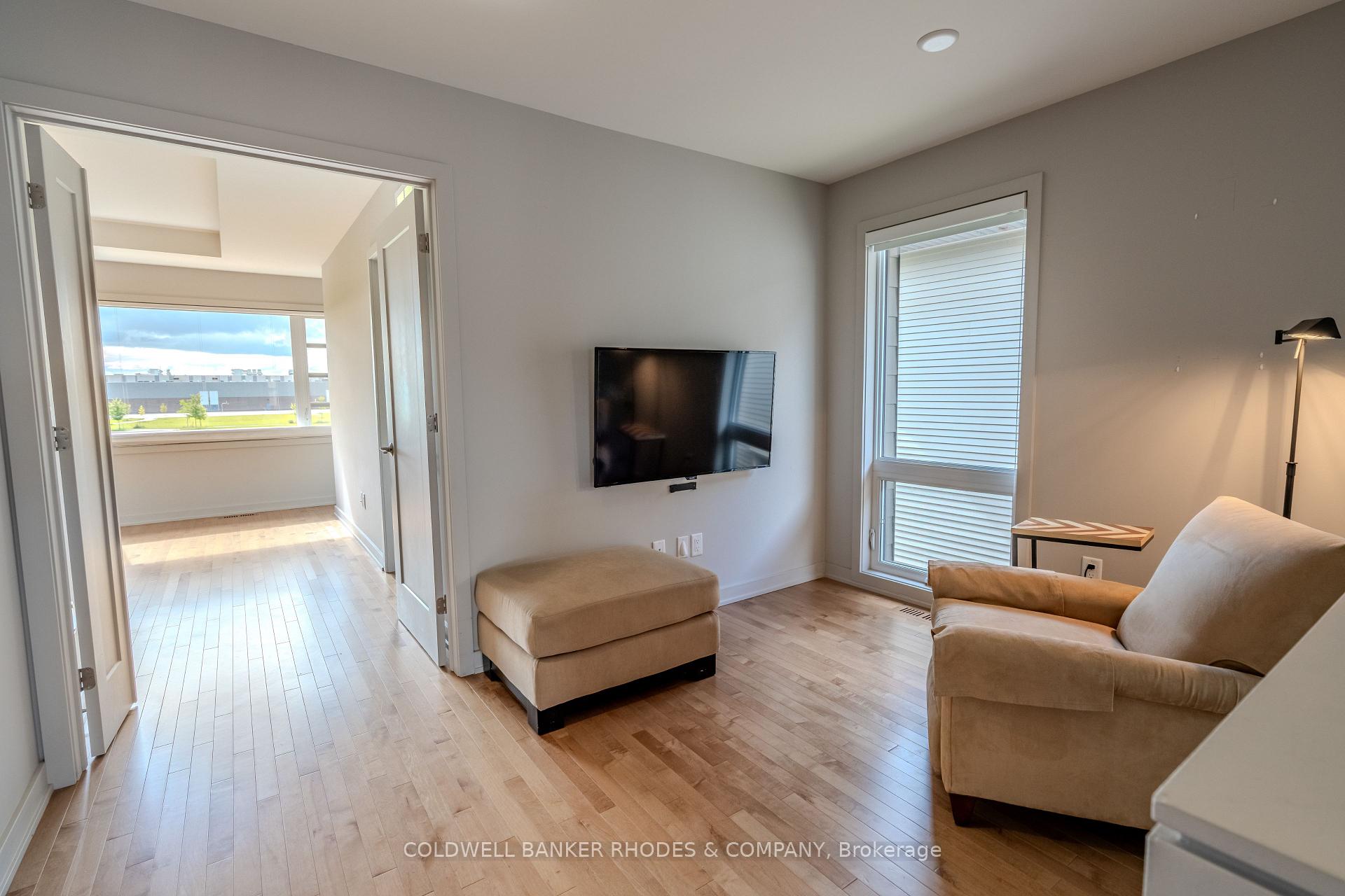 Photo 25 of 806 Carnelian Crescent, Ottawa, Riverside South/Gloucester Glen — HOMEH