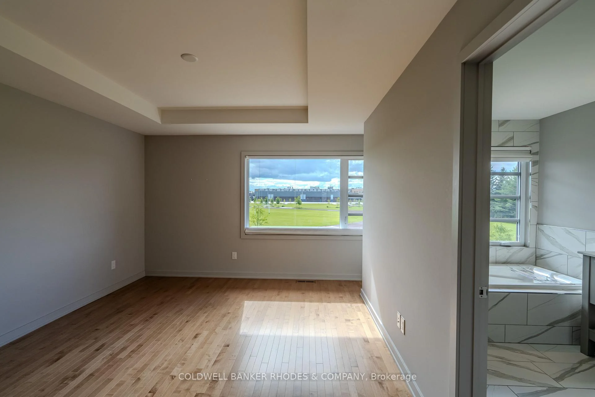 Photo 24 of 806 Carnelian Crescent, Ottawa, Riverside South/Gloucester Glen — HOMEH