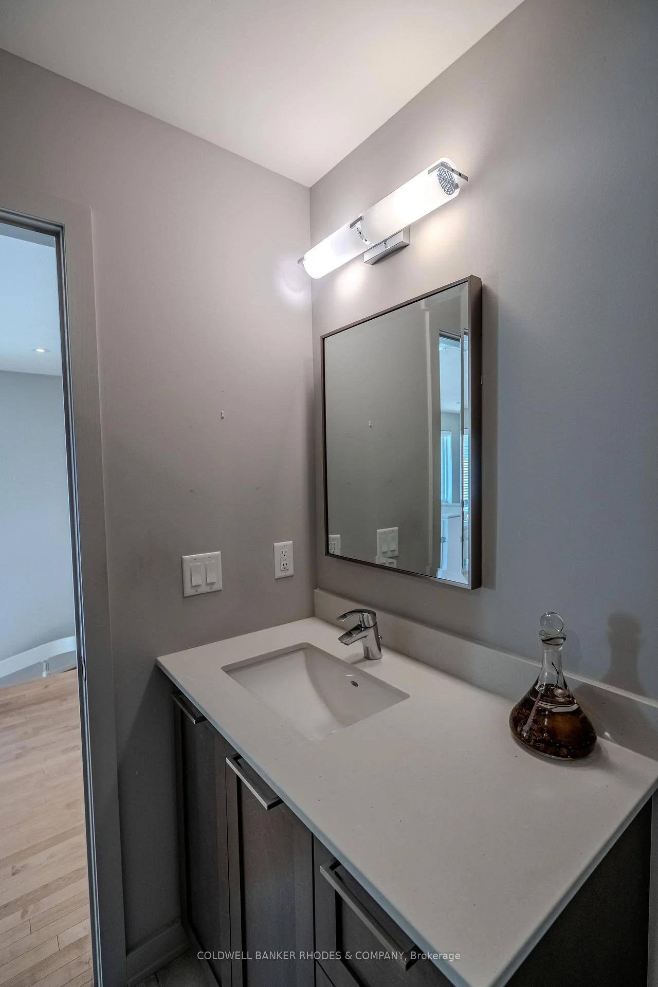Photo 38 of 806 Carnelian Crescent, Ottawa, Riverside South/Gloucester Glen — HOMEH