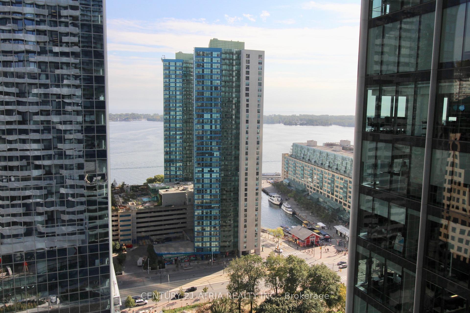 Front of Unit 2510, 100 Harbour Street