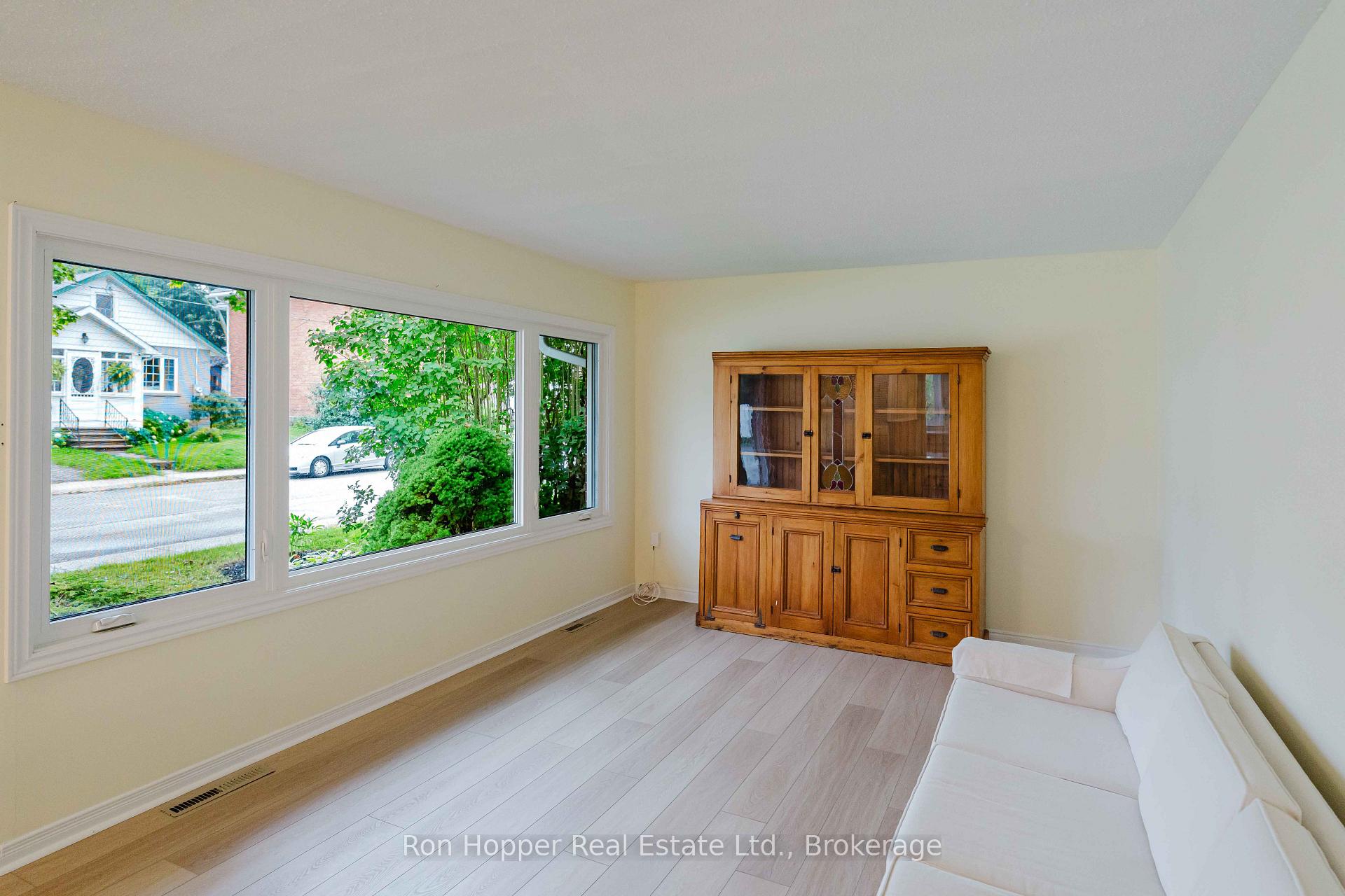 Photo 7 of 508 13th Street W, Owen Sound — HOMEH
