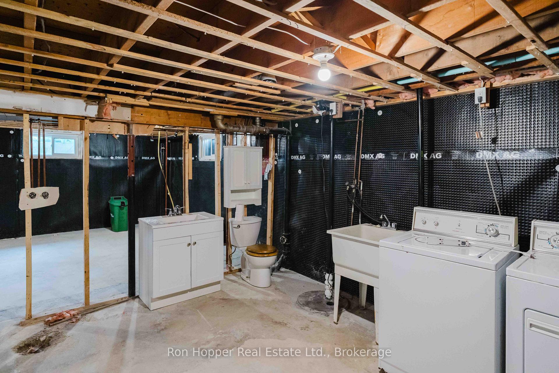 Photo 14 of 508 13th Street W, Owen Sound — HOMEH