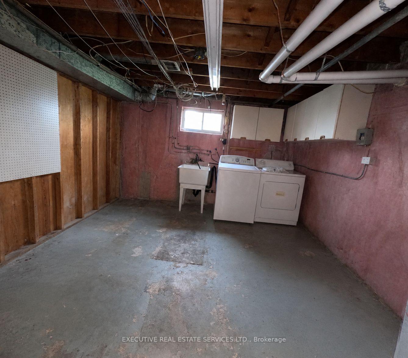 Photo 24 of 41 Ludgate Drive, Etobicoke, Rexdale-Kipling — HOMEH