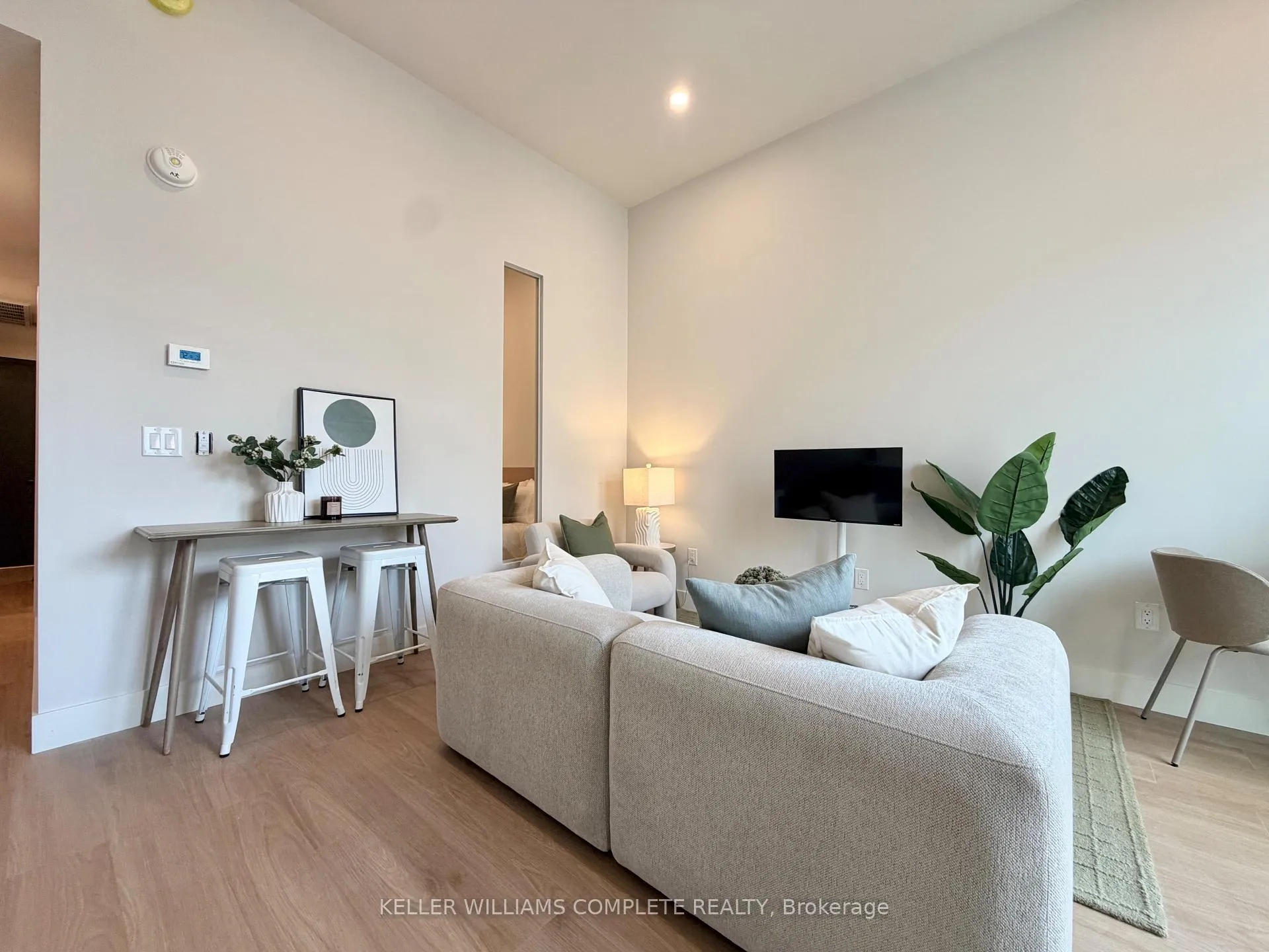 Photo 4 of Unit 404, 56 York Boulevard, Hamilton, Central — HOMEH