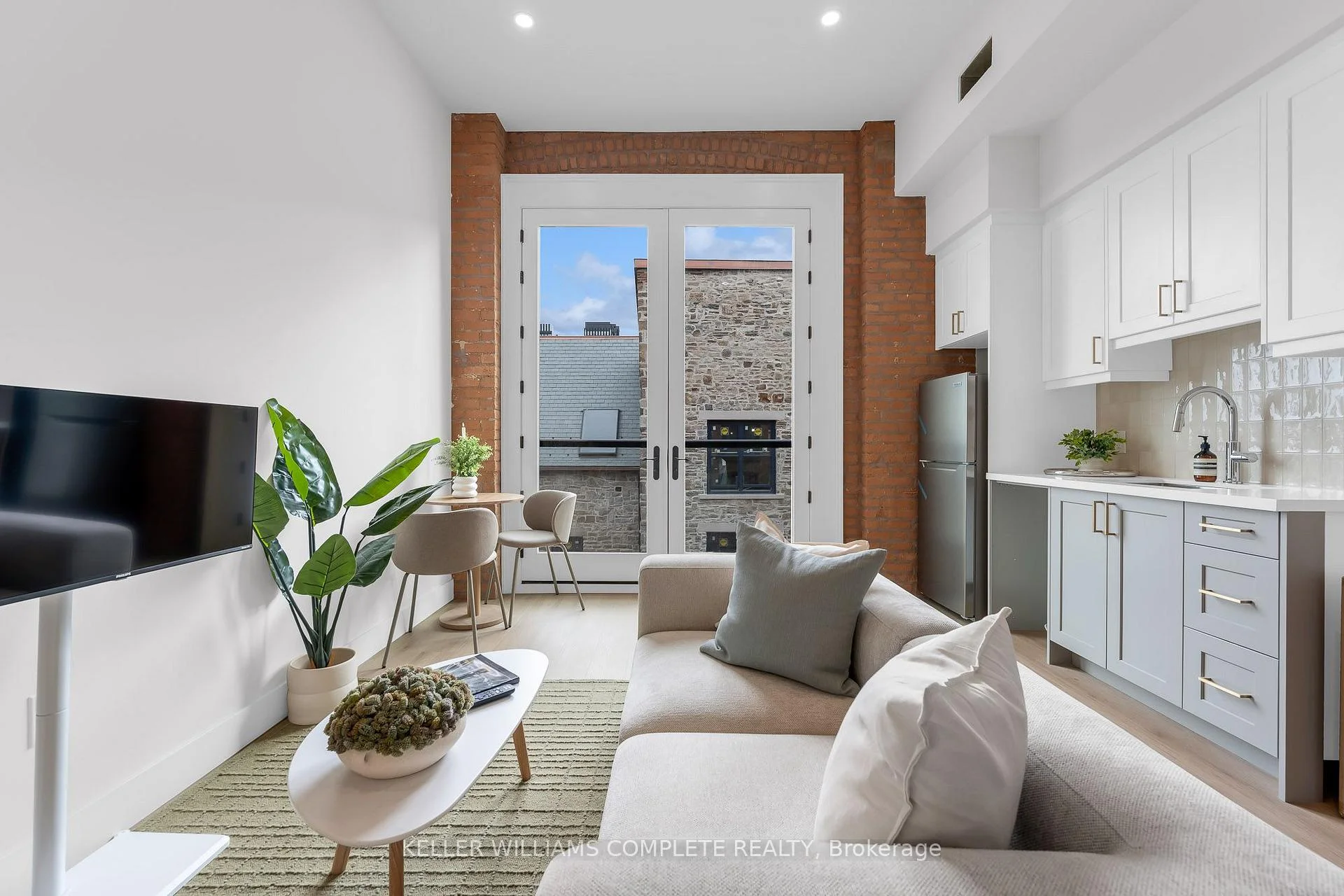 Photo 1 of Unit 404, 56 York Boulevard, Hamilton, Central — HOMEH