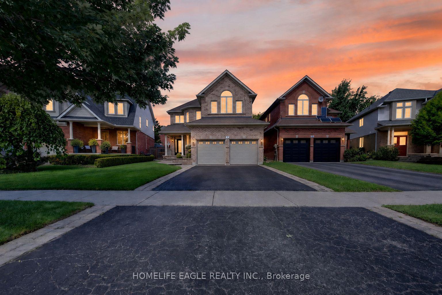 Photo 1 of 12 Kensington Trail, Barrie, Innis-Shore — HOMEH