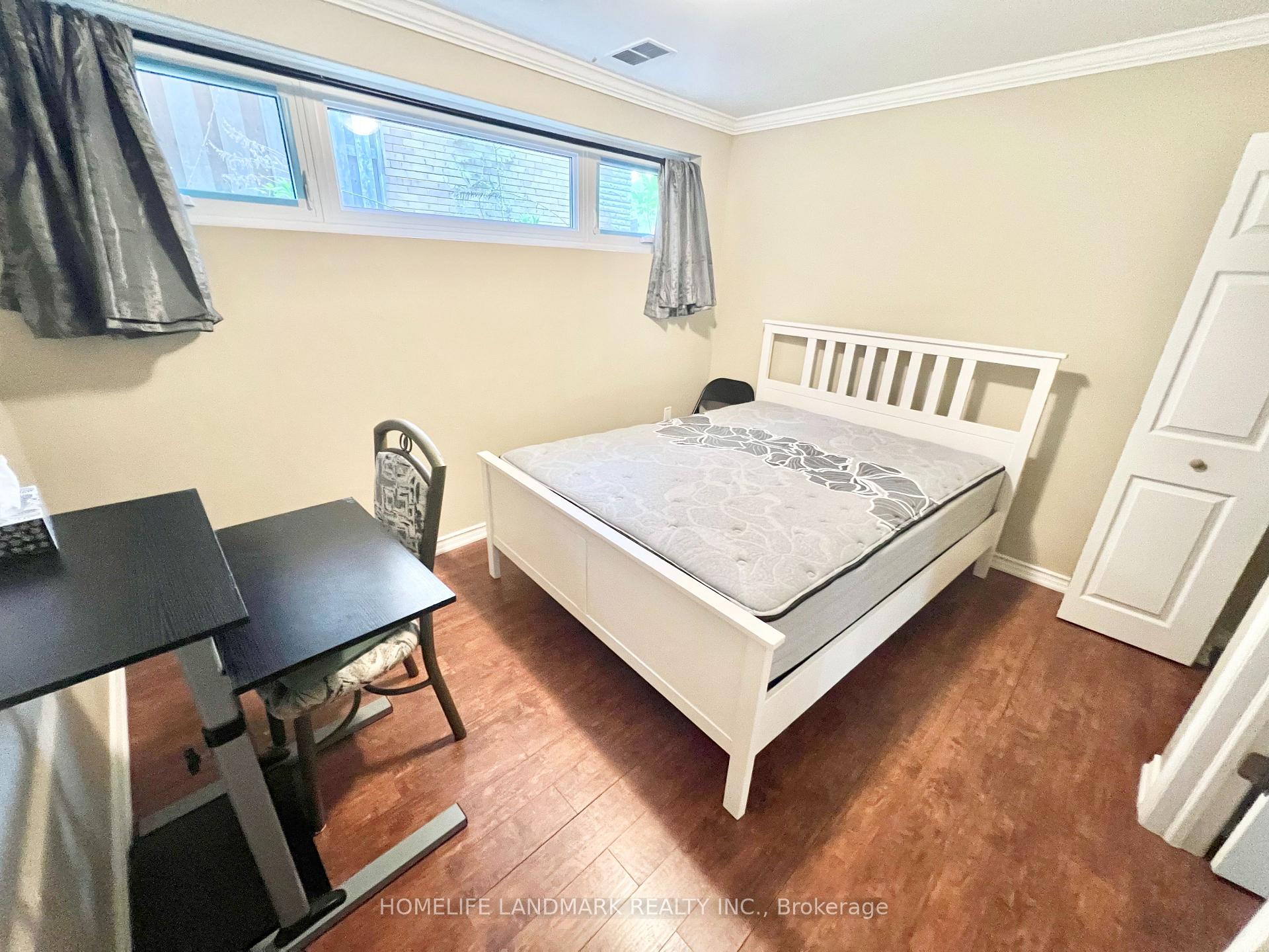 Photo 3 of 159 Cocksfield Avenue, North York, Bathurst Manor — HOMEH