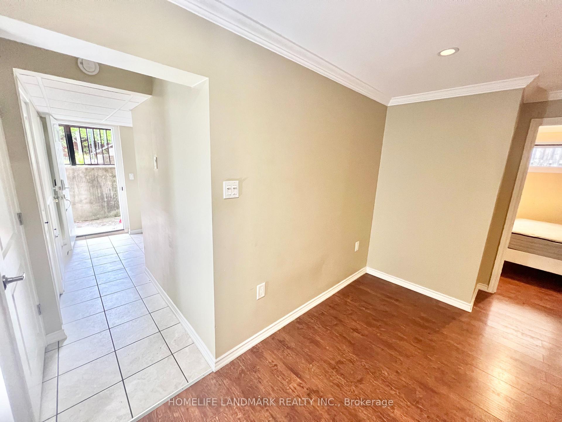Photo 7 of 159 Cocksfield Avenue, North York, Bathurst Manor — HOMEH