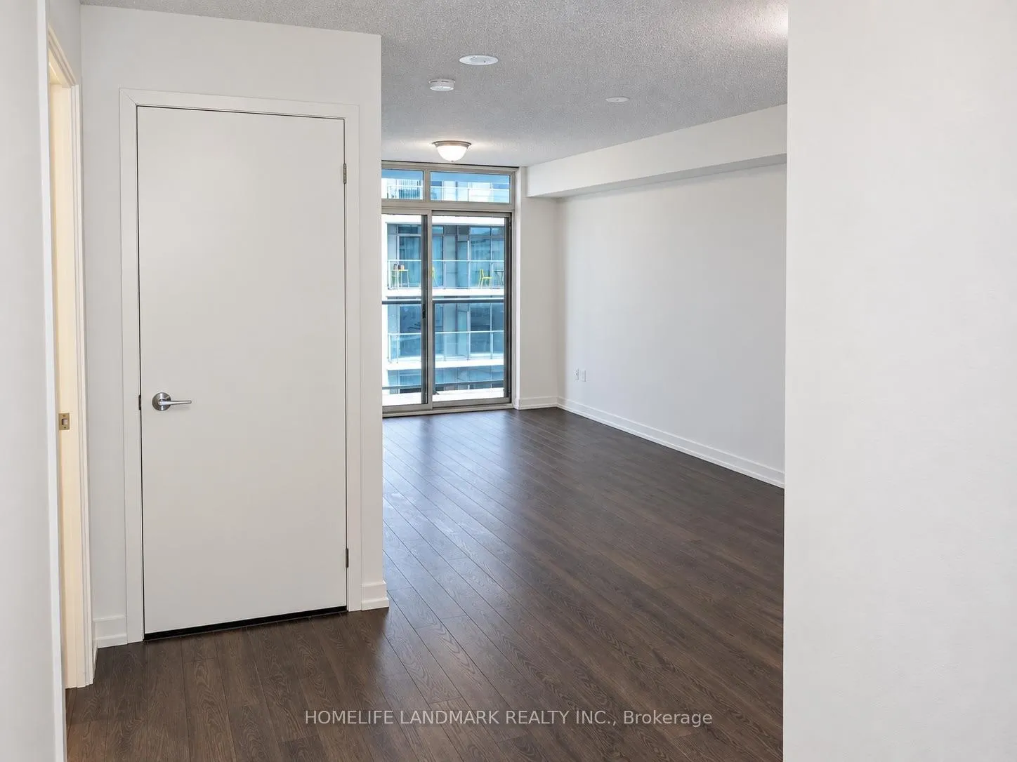 Photo 5 of Unit 619, 812 Lansdowne Avenue, Toronto, Dovercourt-Wallace Emerson-Junction — HOMEH