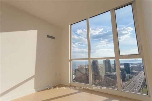 Photo 11 of Unit 3006, 85 Queens Wharf Road, Toronto, Waterfront Communities — HOMEH