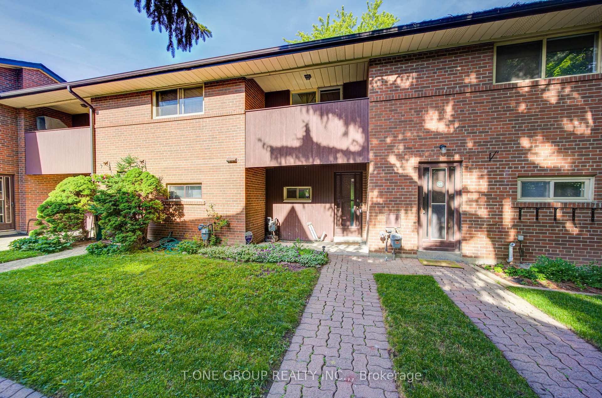 Photo 2 of Unit 94, 6 Esterbrooke Avenue, North York, Don Valley Village — HOMEH